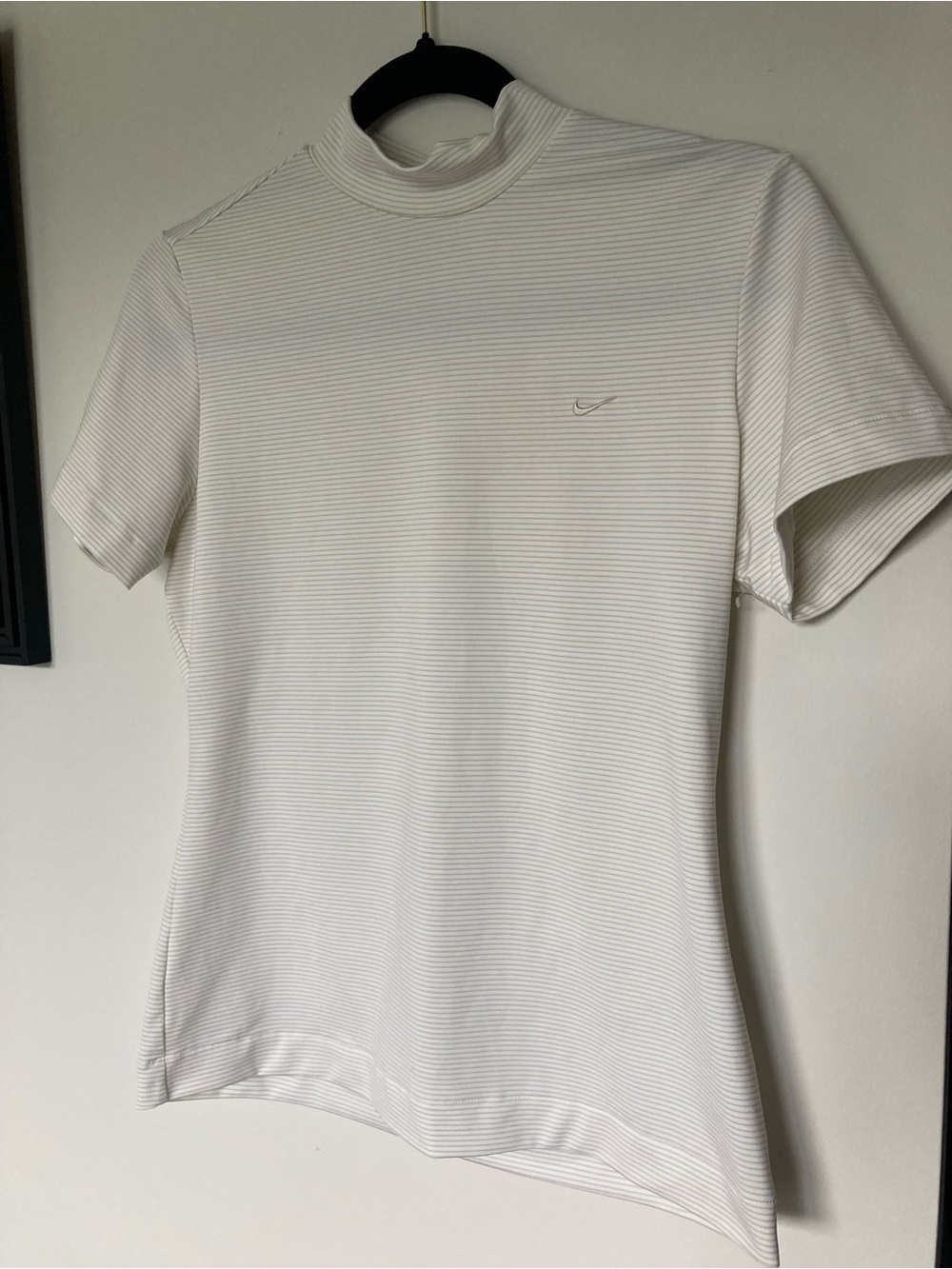 Women’s Nike golf White beige striped Mock Neck Short Sleeve Shirt